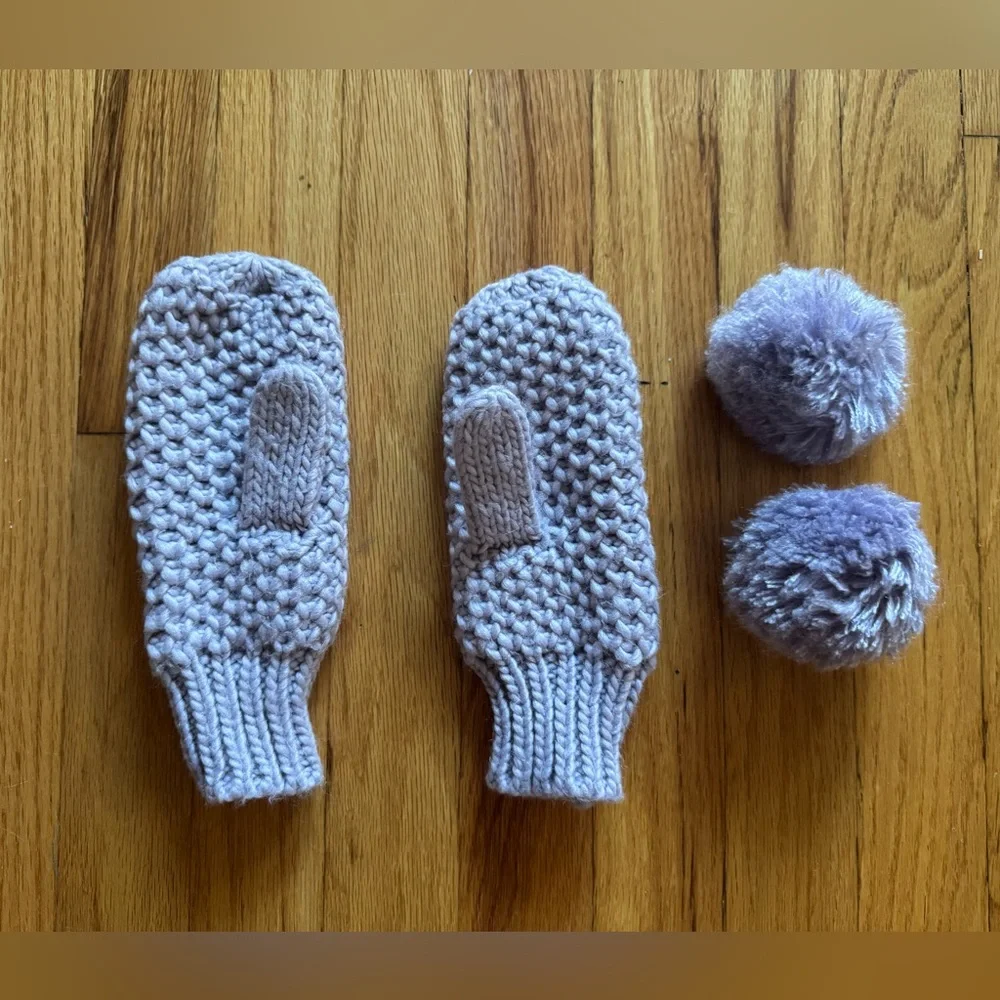 Lavender pom pom mittens